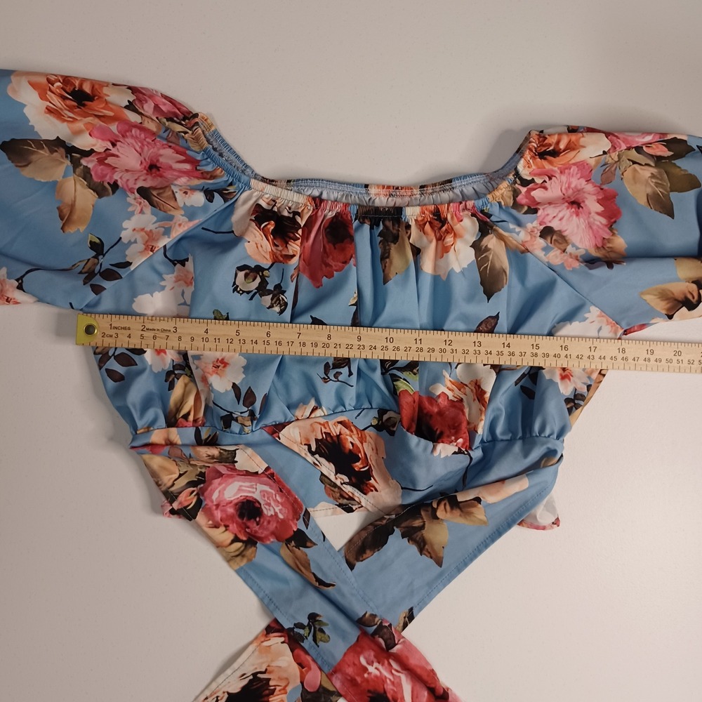 Women's Blue Floral Off Shoulder Daisy Duke Southern Charm Waist Tie Crop Size L - Picture 4 of 9